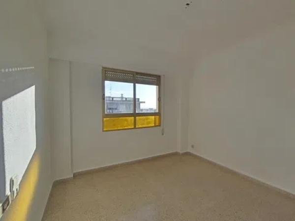 Piso en calle San Crispín