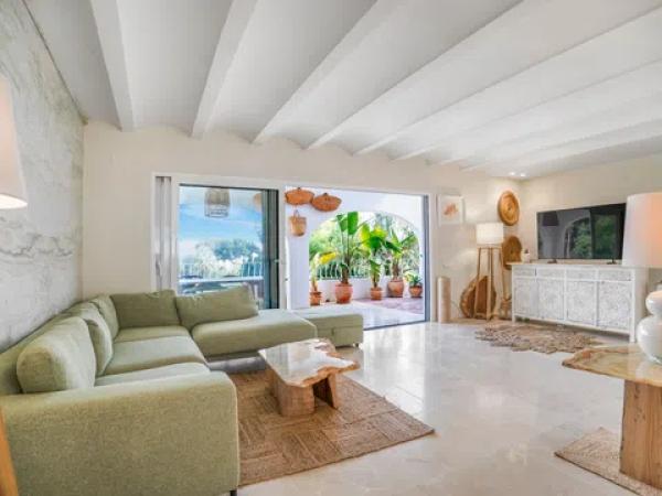 Casa independiente en calle Crevillente