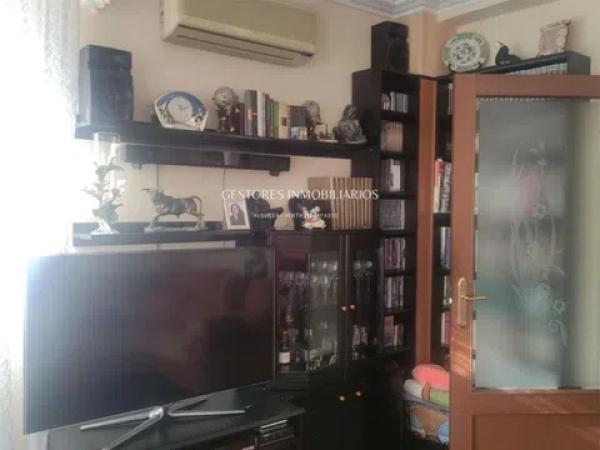 Piso en alameda Camilo Sesto