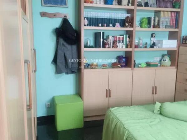 Piso en alameda Camilo Sesto