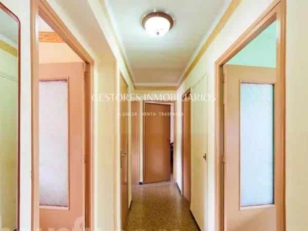 Piso en Barri Zona Nord