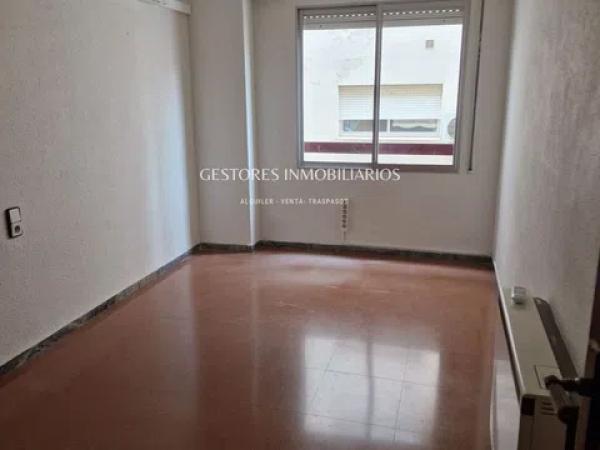 Piso en calle Mestre Espí