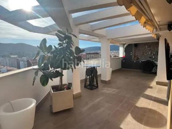 Ático en calle Juan Gil Albert