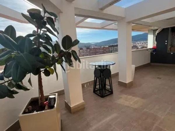 Ático en calle Juan Gil Albert