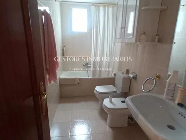 Piso en calle Isabel la Católica