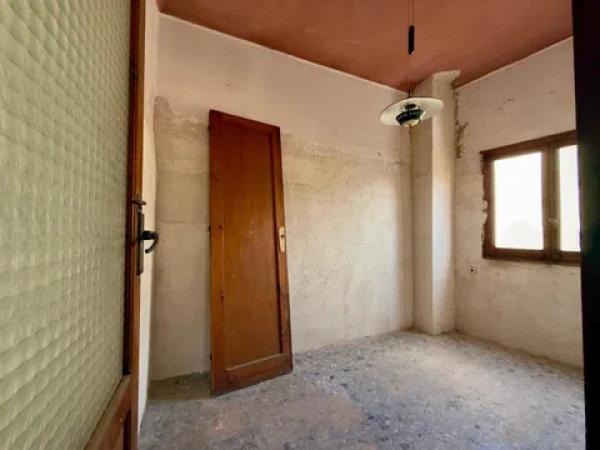 Casa de pueblo en calle de la Costera