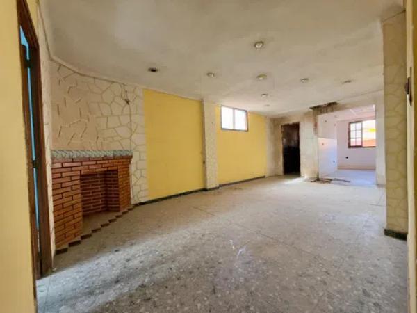 Casa de pueblo en calle de la Costera