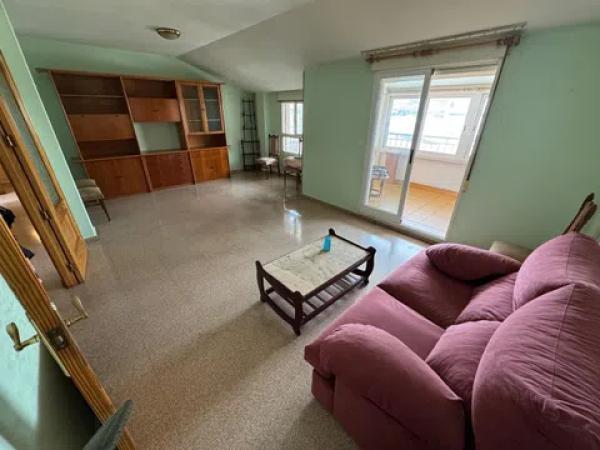 Ático en avenida de la Paz