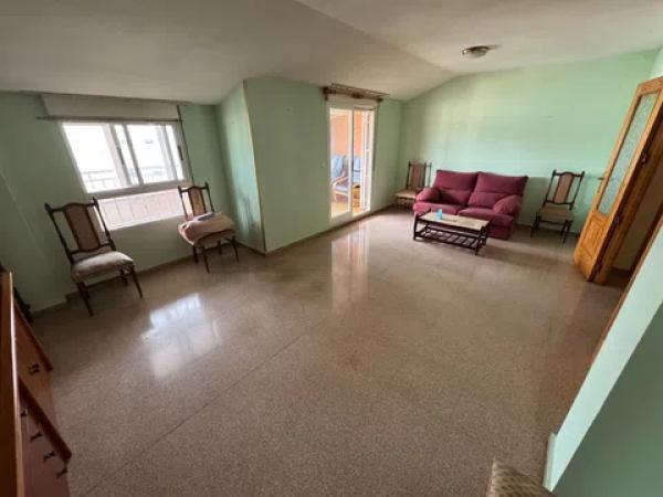 Ático en avenida de la Paz