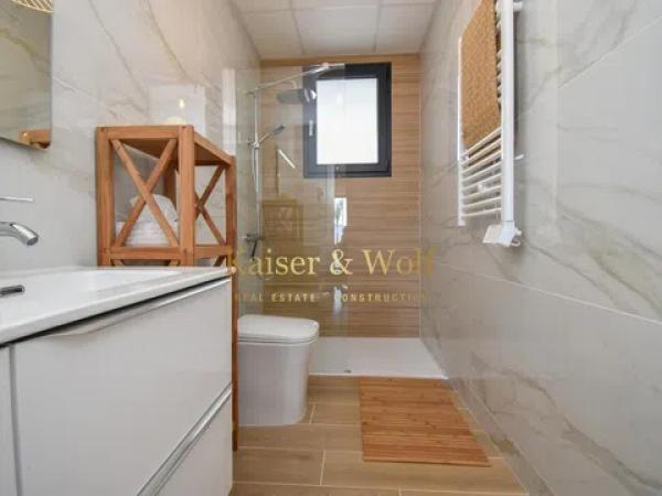 Casa independiente en calle Alhambra de Granada