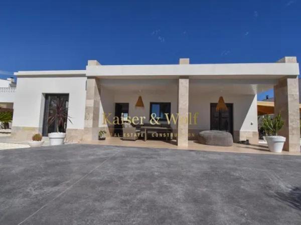 Casa independiente en calle Alhambra de Granada