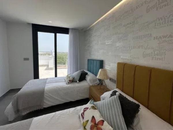 Casa independiente en avenida Tomas Boj Andreu, 39