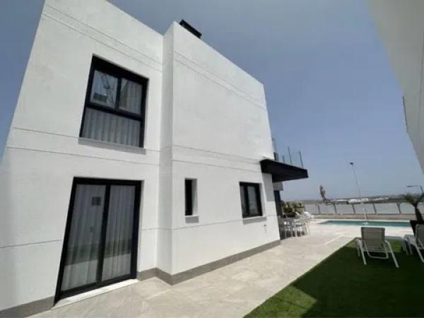 Casa independiente en avenida Tomas Boj Andreu, 39