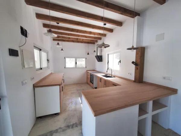 Casa independiente en calle Xicoria