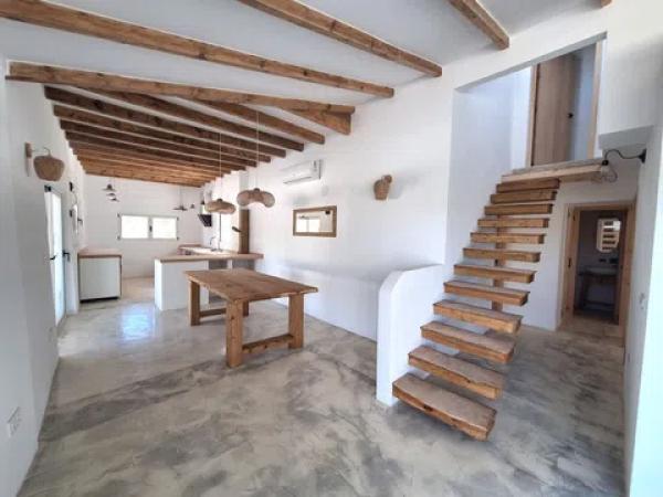 Casa independiente en calle Xicoria