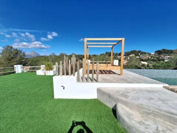 Casa independiente en calle Xicoria