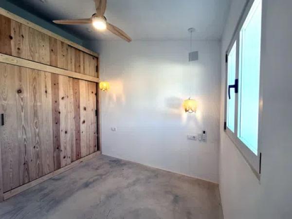 Casa independiente en calle Xicoria