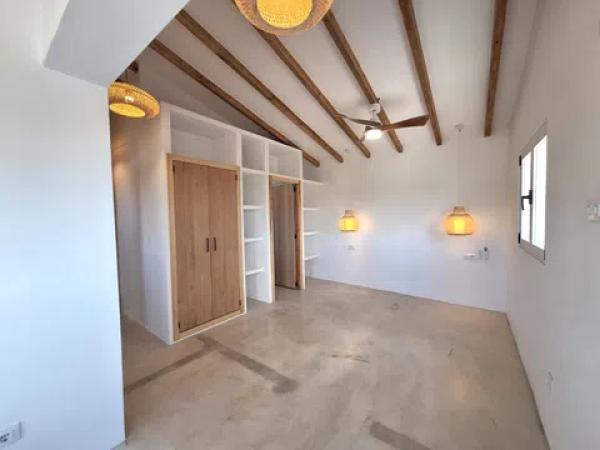 Casa independiente en calle Xicoria