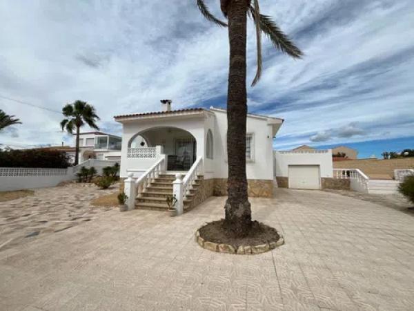 Casa independiente en calle Bessons, 40