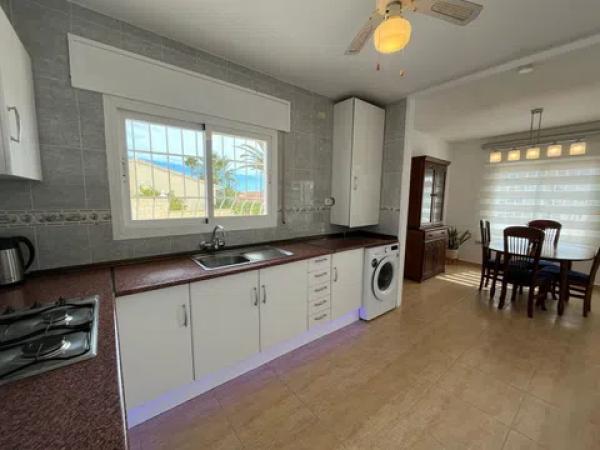 Casa independiente en calle Bessons, 40