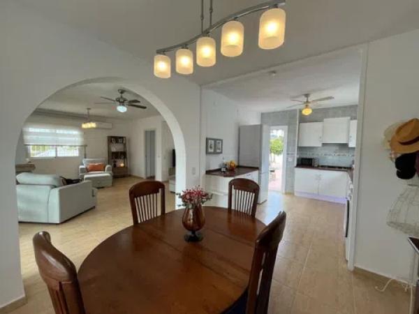 Casa independiente en calle Bessons, 40