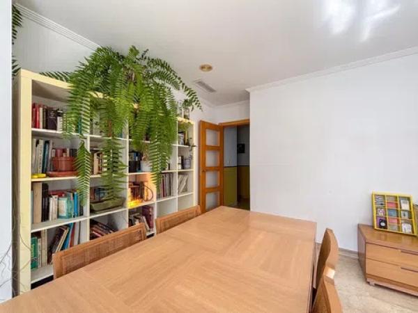 Piso en calle Antonio Sansano Franco