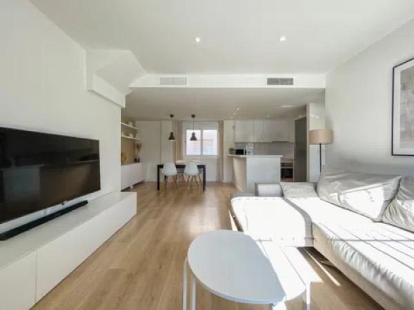 Chalet adosado en avenida Asociación Victimas del Terrorismo