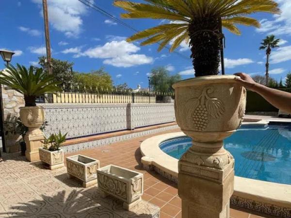 Casa independiente en calle Ibiza