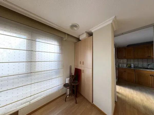 Piso en avenida José Martinez González