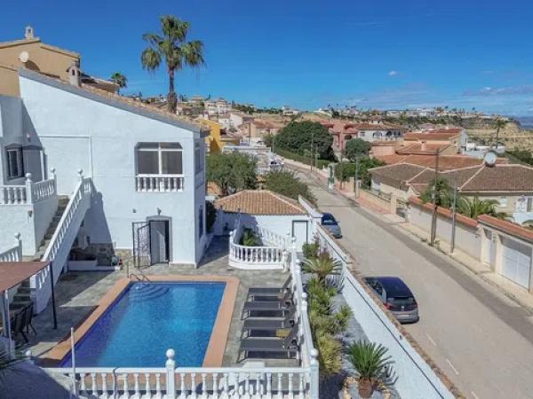 Casa independiente en calle Esperanto