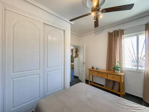 Casa independiente en calle Esperanto