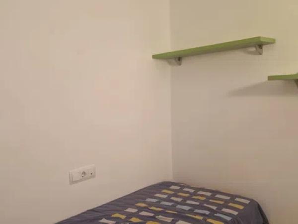 Piso en calle Gerona