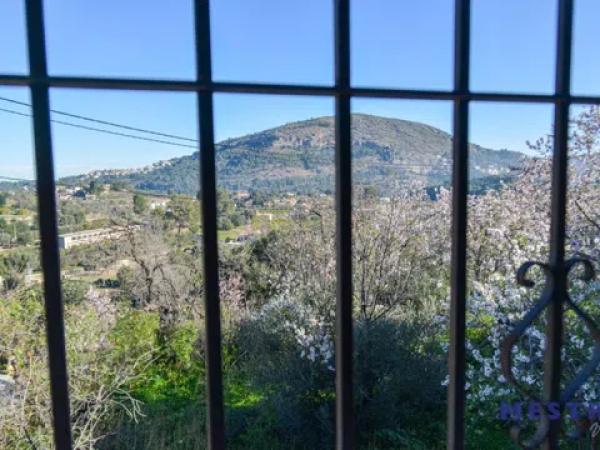 Chalet pareado en calle de l'Ajuntament, 1