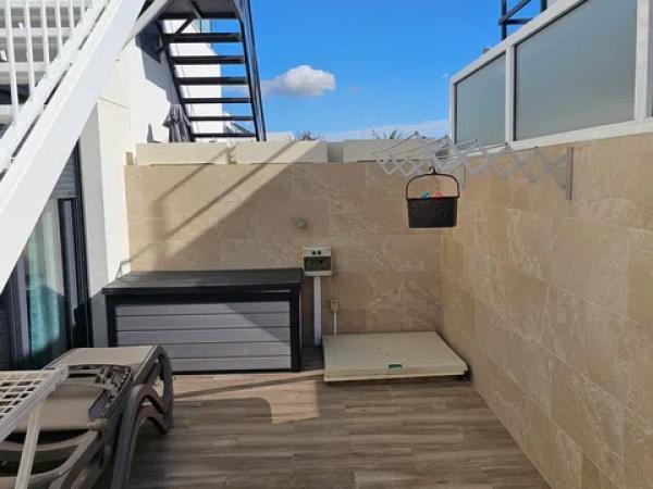 Chalet pareado en calle Maestro Serrano