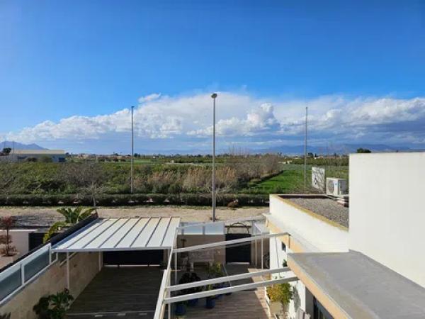 Chalet pareado en calle Maestro Serrano