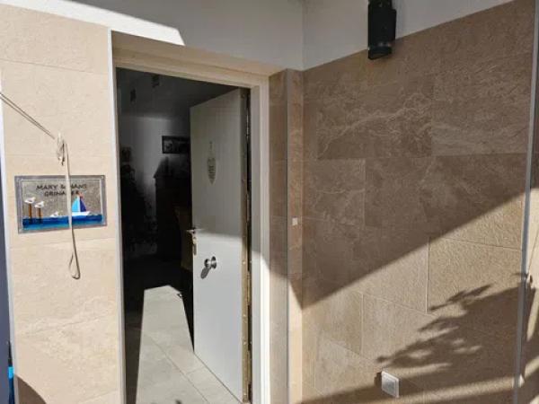 Chalet pareado en calle Maestro Serrano