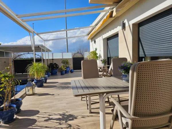 Chalet pareado en calle Maestro Serrano