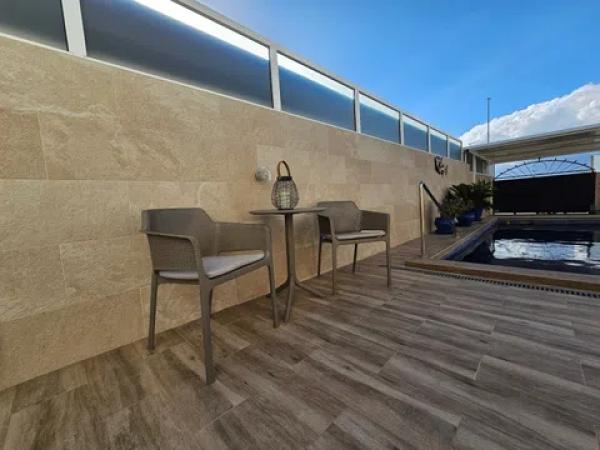 Chalet pareado en calle Maestro Serrano