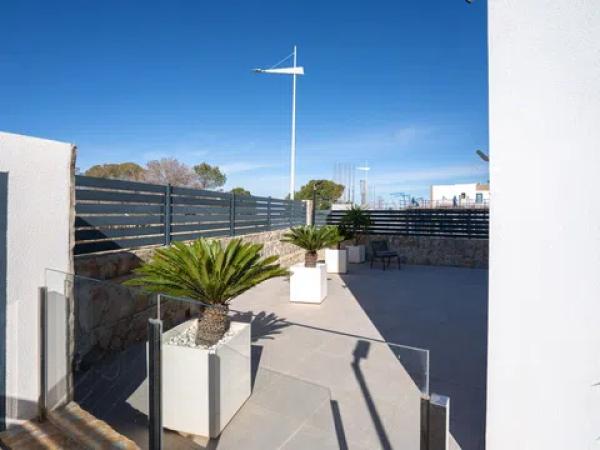 Casa independiente en calle Torrevieja