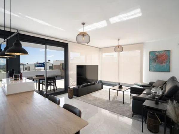 Casa independiente en calle Torrevieja