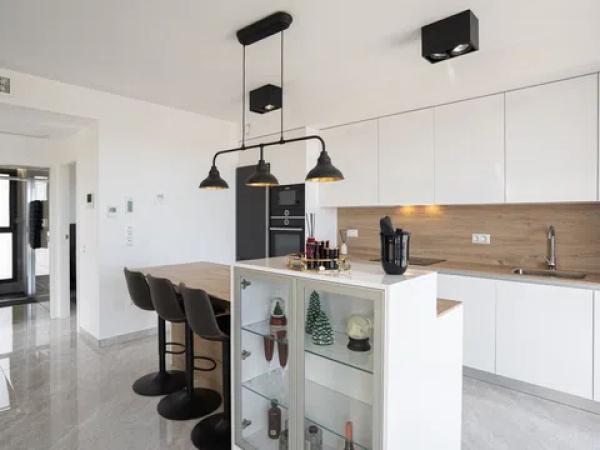 Casa independiente en calle Torrevieja