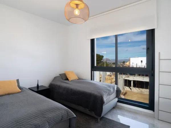 Casa independiente en calle Torrevieja