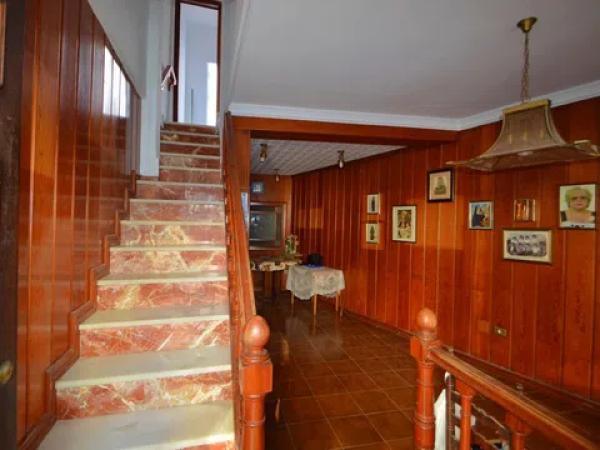 Chalet pareado en calle Alberto Sentí