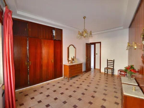 Chalet pareado en calle Alberto Sentí