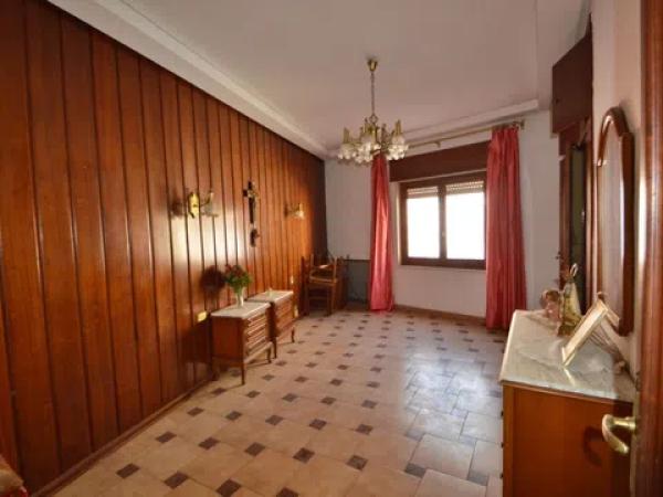 Chalet pareado en calle Alberto Sentí