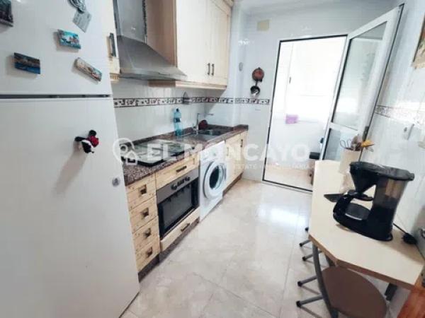 Piso en avenida de la Comunidad Valenciana