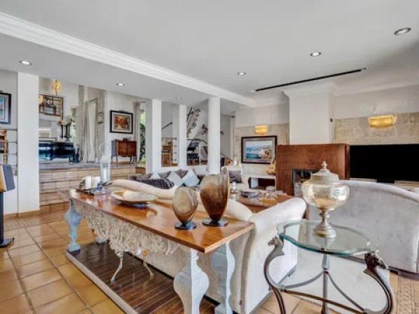 Casa independiente en calle Guatlla