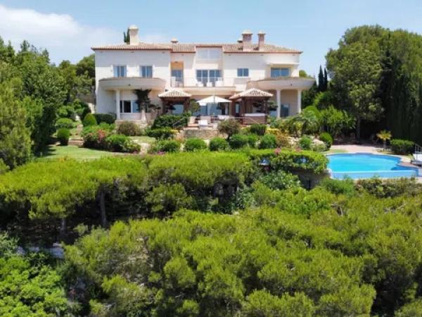 Casa independiente en calle Guatlla