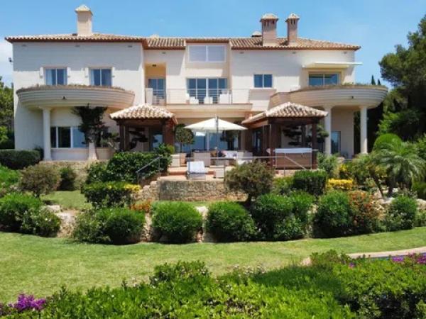 Casa independiente en calle Guatlla