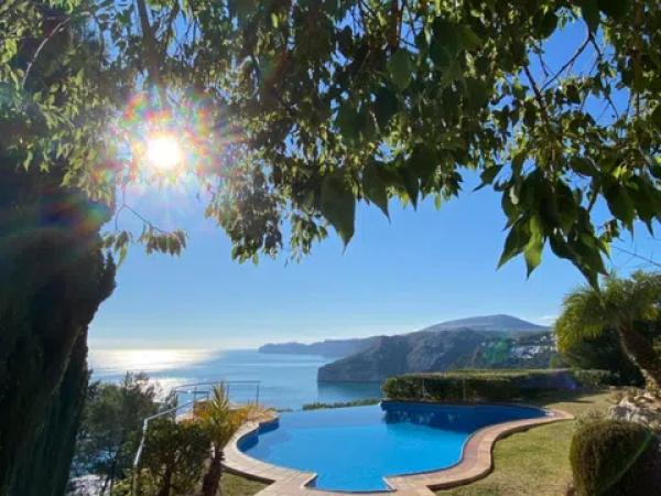 Casa independiente en calle Guatlla